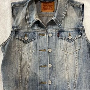 LEVIS Strauss & CO denim armless vest jacket size M